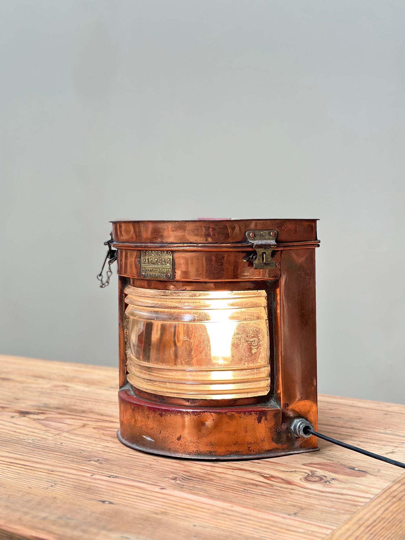 Original Meteorite Navigational Ship Light